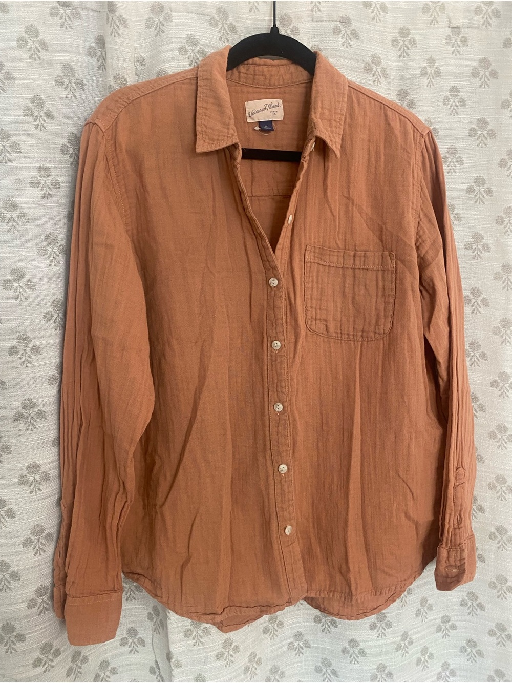 Universal Thread Men's Button-Down Shirt in Rust
